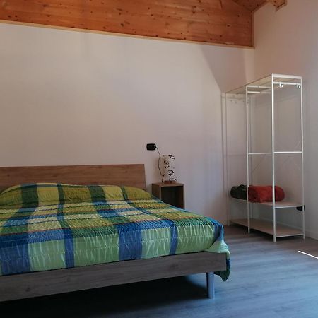 Agriturismo Bio Apipoli Lucino Buitenkant foto