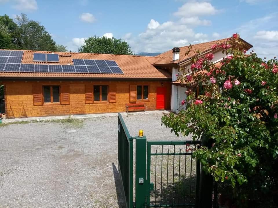 Agriturismo Bio Apipoli Lucino Buitenkant foto