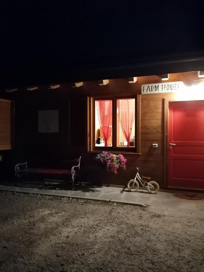 Agriturismo Bio Apipoli Lucino Buitenkant foto
