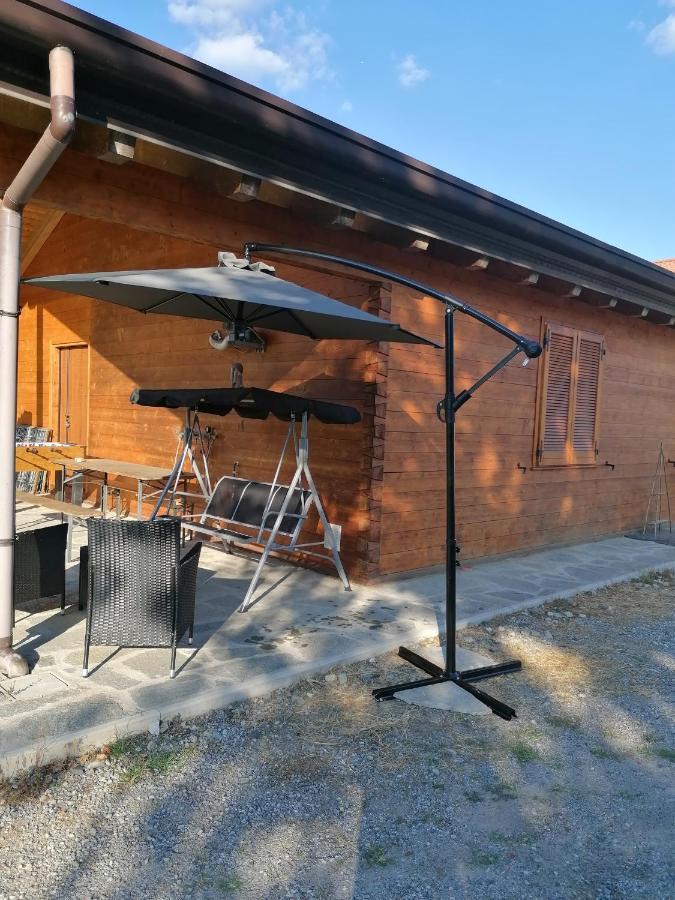 Agriturismo Bio Apipoli Lucino Buitenkant foto
