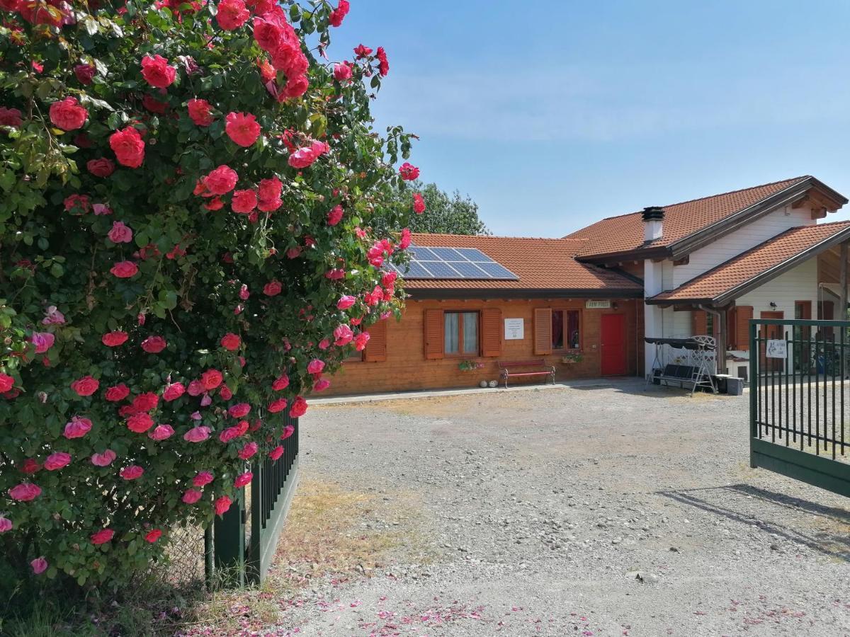Agriturismo Bio Apipoli Lucino Buitenkant foto